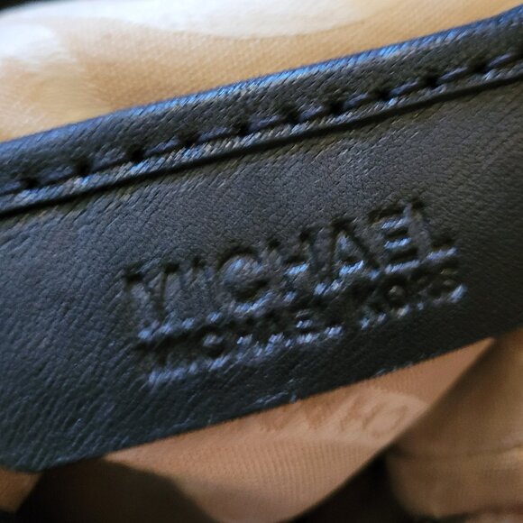 Gorgeous Michael Kors Leather Shoulder Tote Bag EUC - Picture 4 of 12